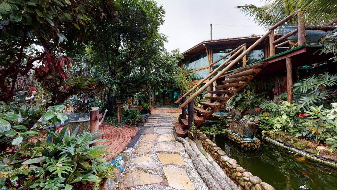 Grajagan Surf Resort Ilha do Mel Exterior photo