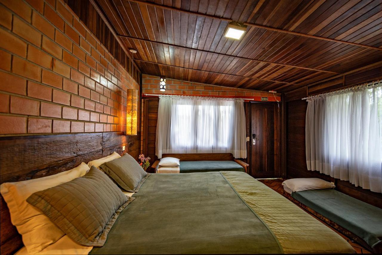 Grajagan Surf Resort Ilha do Mel Room photo