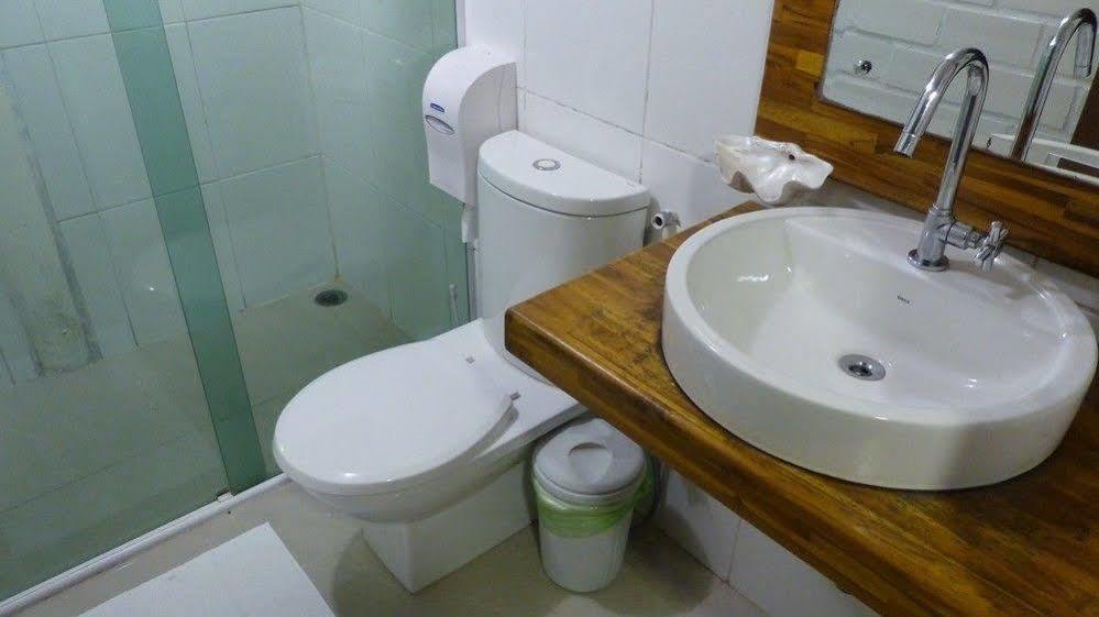 Grajagan Surf Resort Ilha do Mel Exterior photo