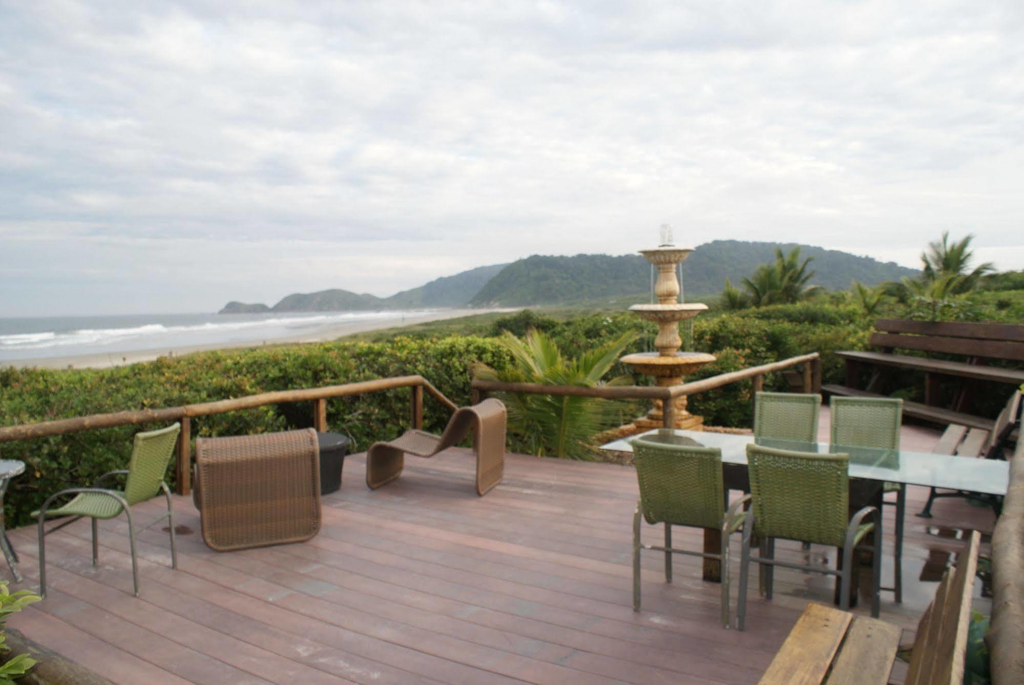 Grajagan Surf Resort Ilha do Mel Exterior photo